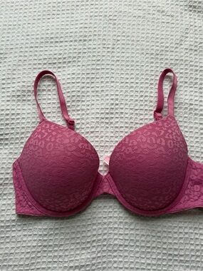 Victoria's Secret Pink Leopard Print Lace Bra